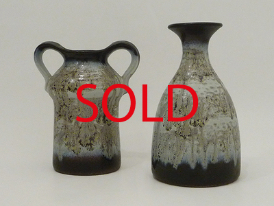 Nr. 1841
Early Carstens vintage vases

Black glazed with a gray lava glaze dripping effect

[b]Carstens Tönnieshof Germany[/b]

Old marking, no modelnumber

One fleabitechip at the edge of the earvase

H 20 cm x W 16 cm

30 euro

[url=https://kosai.be/gallery/contact.php?referer=index.php][img]https://kosai.be/gallery/varia/buy.jpg[/img][/url]


[img]https://www.kosai.be/images/1841.jpg[/img]


[img]https://www.kosai.be/images/1841_4.jpg[/img]


[img]https://www.kosai.be/images/1841_5.jpg[/img]


[img]https://www.kosai.be/images/1841_7.jpg[/img]


[img]https://www.kosai.be/images/1841_8.jpg[/img]


[img]https://www.kosai.be/images/1841_2lr.jpg[/img]


[img]https://www.kosai.be/images/1842_4.jpg[/img]


[img]https://www.kosai.be/images/1842_5.jpg[/img]


[img]https://www.kosai.be/images/1842_6.jpg[/img]


[img]https://www.kosai.be/images/1842_2lr.jpg[/img]


[url=https://kosai.be/gallery/contact.php?referer=index.php][img]https://kosai.be/gallery/varia/buy.jpg[/img][/url]


[url=https://kosai.be/gallery/displayimage.php?pid=91]Back to top[/url]
Keywords: Carstens