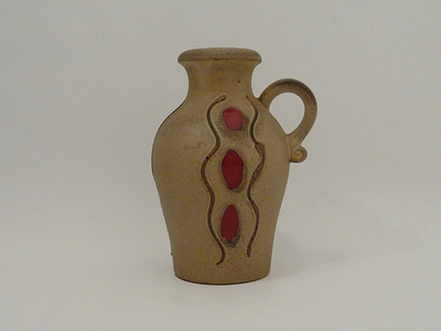 Nr. 2065
Soft brown speckled 70s handled vase 

Red dotted and brown striped decor

[b]Scheurich Germany[/b]

Model 490-25

Good vintage condition, no damage

H 25 cm x W 18,5 cm

16 euro

[url=https://kosai.be/gallery/contact.php?referer=index.php][img]https://kosai.be/gallery/varia/buy.jpg[/img][/url]


[img]https://www.kosai.be/images/2065.jpg[/img]


[img]https://www.kosai.be/images/2065_3.jpg[/img]


[img]https://www.kosai.be/images/2065_5.jpg[/img]


[img]https://www.kosai.be/images/2065_6.jpg[/img]


[img]https://www.kosai.be/images/2065_2lr.jpg[/img]


[url=https://kosai.be/gallery/contact.php?referer=index.php][img]https://kosai.be/gallery/varia/buy.jpg[/img][/url]


[url=https://kosai.be/gallery/displayimage.php?pid=105]Back to top[/url]
Keywords: Scheurich