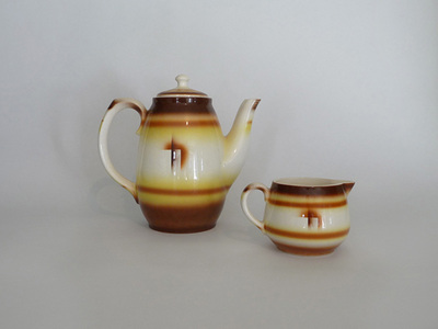 Nr. 0470
Teapot and cup with a brown and yellow airbrush decor.

Maker uknown 

Marked 722-2

Teapot has one chip at the edge and the cup has got 2

H 20 and 8 cm

25 euro

[url=https://kosai.be/gallery/contact.php?referer=index.php][img]https://kosai.be/gallery/varia/buy.jpg[/img][/url]


[img]https://www.kosai.be/images/0470.jpg[/img]


[img]https://www.kosai.be/images/0470_02lr.jpg[/img]


[img]https://www.kosai.be/images/0470_04lr.jpg[/img]


[img]https://www.kosai.be/images/0470_05lr.jpg[/img]


[img]https://www.kosai.be/images/0470_06lr.jpg[/img]


[img]https://www.kosai.be/images/0470_07lr.jpg[/img]


[url=https://kosai.be/gallery/contact.php?referer=index.php][img]https://kosai.be/gallery/varia/buy.jpg[/img][/url]


[url=https://kosai.be/gallery/displayimage.php?pid=20]Back to top[/url]
Keywords: Others