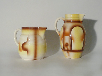 Nr. 1000
Art deco coffee pitcher with cup

Yellow and brown airbrush decor

[b]Probably Annaburg[/b]

Blindmark 88

Some chipping on both items

H 20 cm x W 15 cm x D 12 cm

35 euro

[url=https://kosai.be/gallery/contact.php?referer=index.php][img]https://kosai.be/gallery/varia/buy.jpg[/img][/url]


[img]https://www.kosai.be/images/1000.jpg[/img]


[img]https://www.kosai.be/images/1000_2lr.jpg[/img]


[img]https://www.kosai.be/images/1000_3lr.jpg[/img]


[img]https://www.kosai.be/images/1000_4lr.jpg[/img]


[img]https://www.kosai.be/images/1000_5lr.jpg[/img]


[img]https://www.kosai.be/images/1000_6lr.jpg[/img]


[img]https://www.kosai.be/images/1000_7lr.jpg[/img]


[img]https://www.kosai.be/images/3734.jpg[/img]


[img]https://www.kosai.be/images/3734_2lr.jpg[/img]


[img]https://www.kosai.be/images/3734_3lr.jpg[/img]


[img]https://www.kosai.be/images/3734_5lr.jpg[/img]


[url=https://kosai.be/gallery/contact.php?referer=index.php][img]https://kosai.be/gallery/varia/buy.jpg[/img][/url]


[url=https://kosai.be/gallery/displayimage.php?pid=48]Back to top[/url]
Keywords: Annaburg