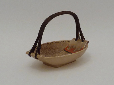 Nr. 1381
Nice antique snack bowl with wooden handle

Light brown with bright orange edges

[b]Carstens[/b] Grafenroda Ulftrecht

Form 436 a, decor 25

Good vintage condition, no damage

H 15 cm x W 20 cm x D 14 cm

25 euro

[url=https://kosai.be/gallery/contact.php?referer=index.php][img]https://kosai.be/gallery/varia/buy.jpg[/img][/url]


[img]https://www.kosai.be/images/1381.jpg[/img]


[img]https://www.kosai.be/images/1381_3lr.jpg[/img]


[img]https://www.kosai.be/images/1381_4lr.jpg[/img]


[img]https://www.kosai.be/images/1381_6lr.jpg[/img]


[img]https://www.kosai.be/images/1381_7lr.jpg[/img]


[url=https://kosai.be/gallery/contact.php?referer=index.php][img]https://kosai.be/gallery/varia/buy.jpg[/img][/url]


[url=https://kosai.be/gallery/displayimage.php?pid=71]Back to top[/url]
Keywords: Carstens