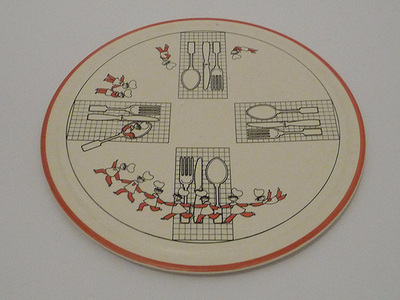 Nr. 0850
Fun vintage cake plate with a decor of dancing cooks

[b]Schramberg[/b]

Decor 281

Good vintage condition, 1 old small chip

H 1,3 cm x W 31 cm

16 euro

[url=https://kosai.be/gallery/contact.php?referer=index.php][img]https://kosai.be/gallery/varia/buy.jpg[/img][/url]


[img]https://www.kosai.be/images/0850.jpg[/img]


[img]https://www.kosai.be/images/0850_5lr.jpg[/img]


[img]https://www.kosai.be/images/0850_6lr.jpg[/img]


[img]https://www.kosai.be/images/0850_7lr.jpg[/img]


[url=https://kosai.be/gallery/contact.php?referer=index.php][img]https://kosai.be/gallery/varia/buy.jpg[/img][/url]


[url=https://kosai.be/gallery/displayimage.php?pid=39]Back to top[/url]
Keywords: Schramberg