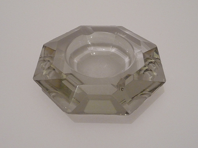 Nr. 1924
Heavy glass vintage ashtray

Good vintage condition, no damage

H 4 cm x W 15 cm

10 euro

[url=https://kosai.be/gallery/contact.php?referer=index.php][img]https://kosai.be/gallery/varia/buy.jpg[/img][/url]


[img]https://www.kosai.be/images/1924.jpg[/img]


[img]https://www.kosai.be/images/1924_2.jpg[/img]


[img]https://www.kosai.be/images/1924_3.jpg[/img]


[url=https://kosai.be/gallery/contact.php?referer=index.php][img]https://kosai.be/gallery/varia/buy.jpg[/img][/url]


[url=https://kosai.be/gallery/displayimage.php?pid=97]Back to top[/url]
Keywords: Others